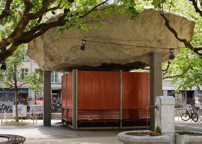 Reurbanización del patio del PROGR en Berna, Suiza, porSalewski Nater Kretz, Miriam Sturzenegger y bbz landscape architects. Fotografía por David Aebi