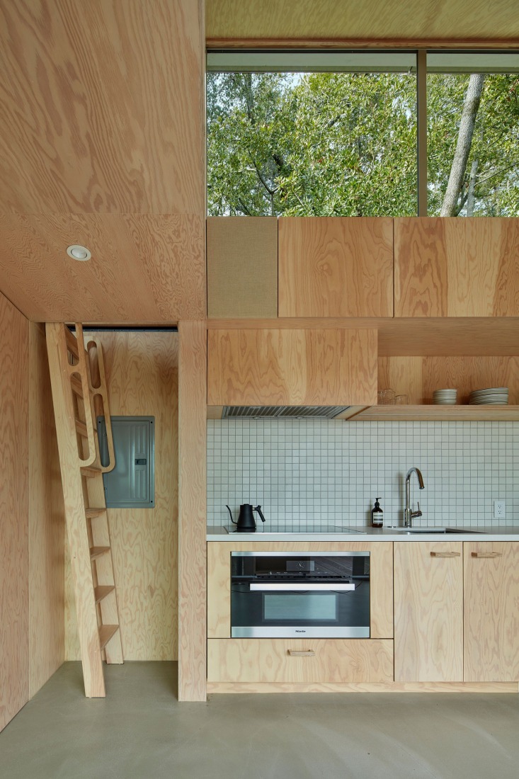 Crest Guesthouse by Mork-Ulnes Architects. Photograph by Bruce Damonte.