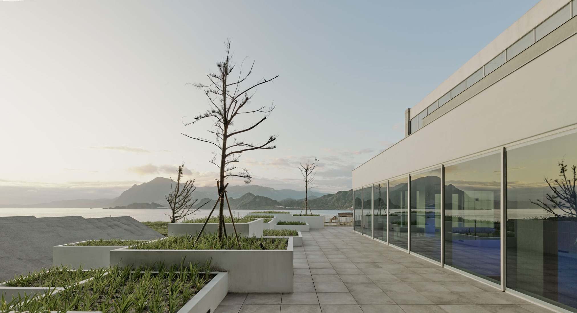 South building terrace. i Ocean Museum by B+P Architects. Photograph by Studio Millspace.