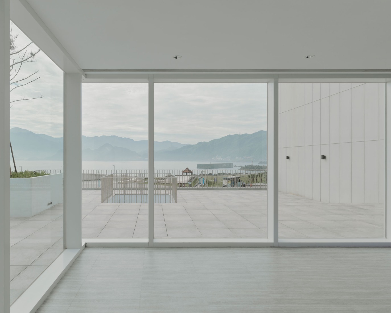 View from inside to outside. i Ocean Museum by B+P Architects. Photograph by Studio Millspace.