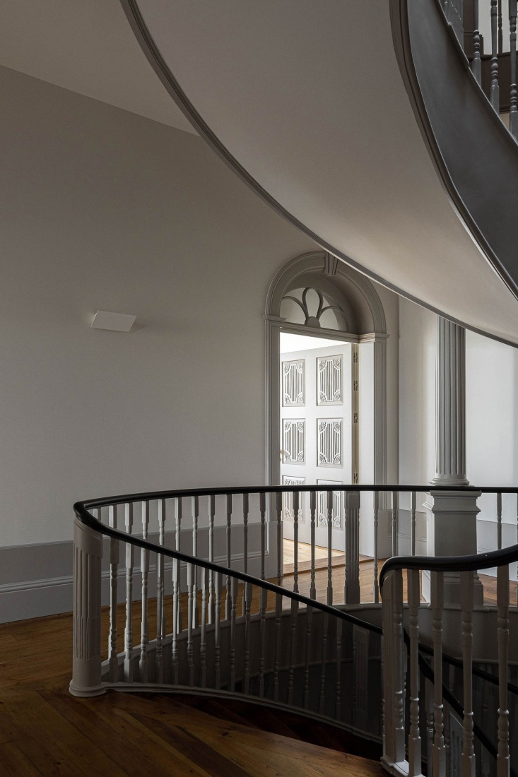 Antigo Hotel do Louvre by Diana Barros Arquitectura. Photograph by Ivo Tavares Studio.