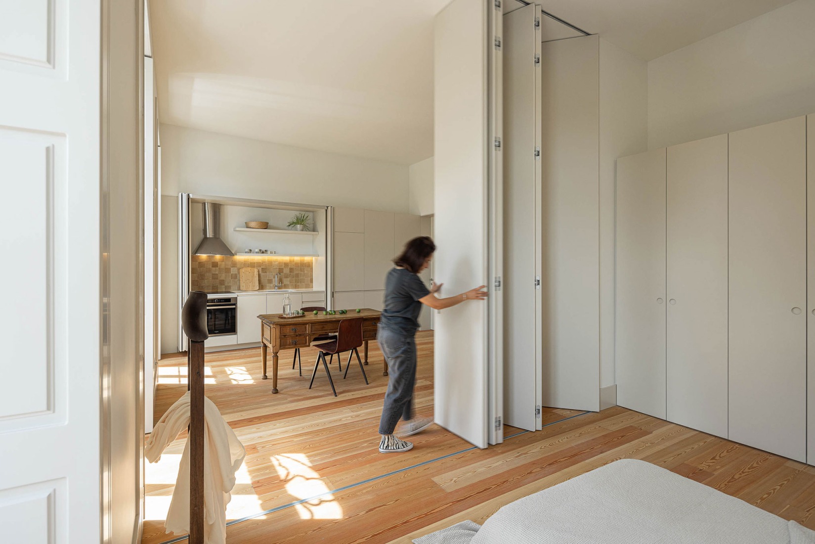 Antigo Hotel do Louvre by Diana Barros Arquitectura. Photograph by Ivo Tavares Studio.