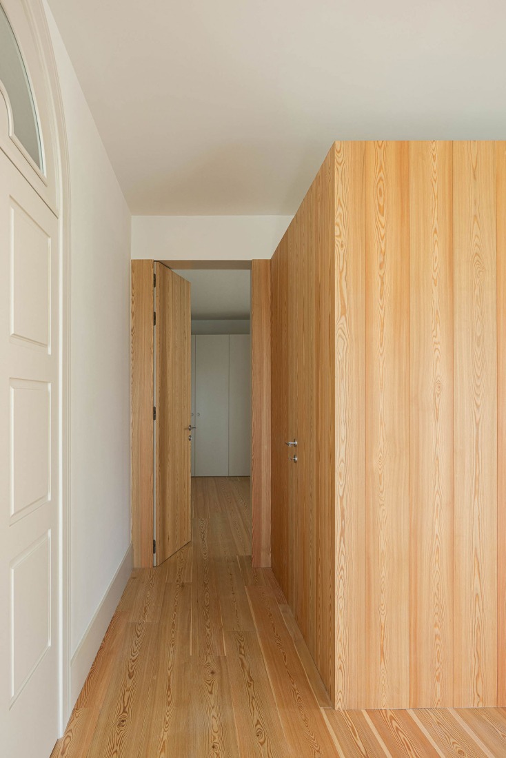 Antigo Hotel do Louvre by Diana Barros Arquitectura. Photograph by Ivo Tavares Studio.
