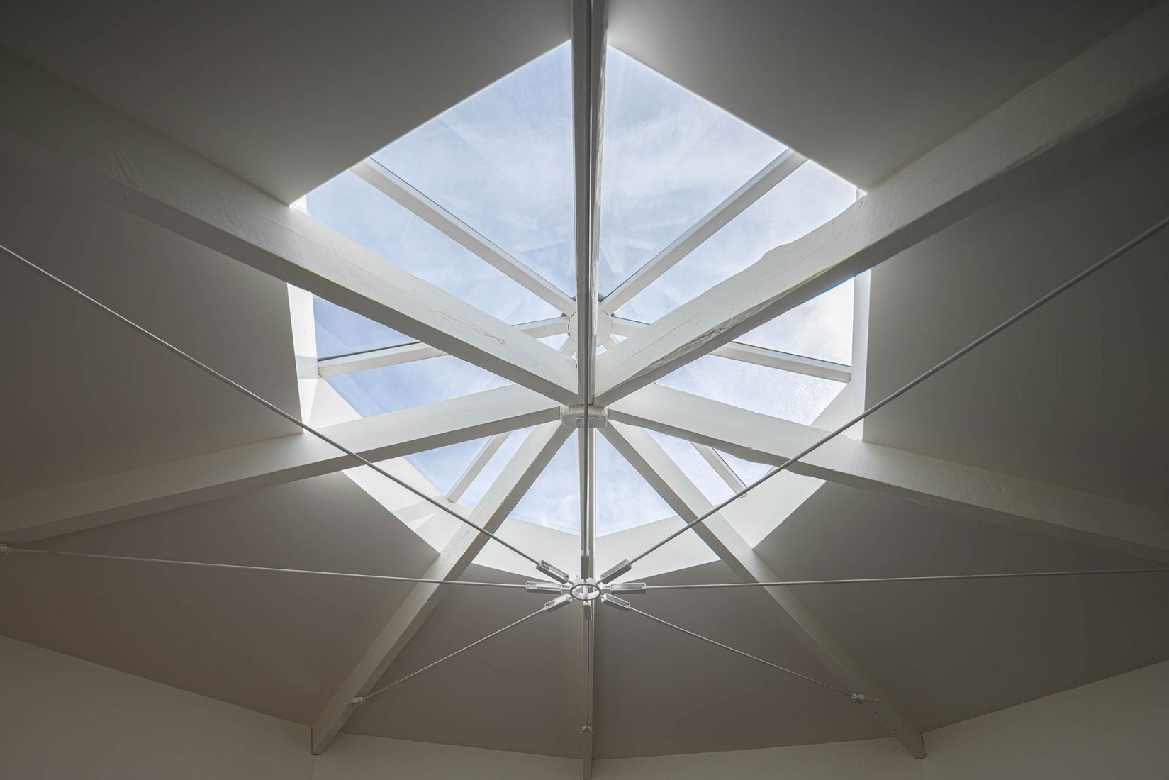 Antigo Hotel do Louvre by Diana Barros Arquitectura. Photograph by Ivo Tavares Studio.