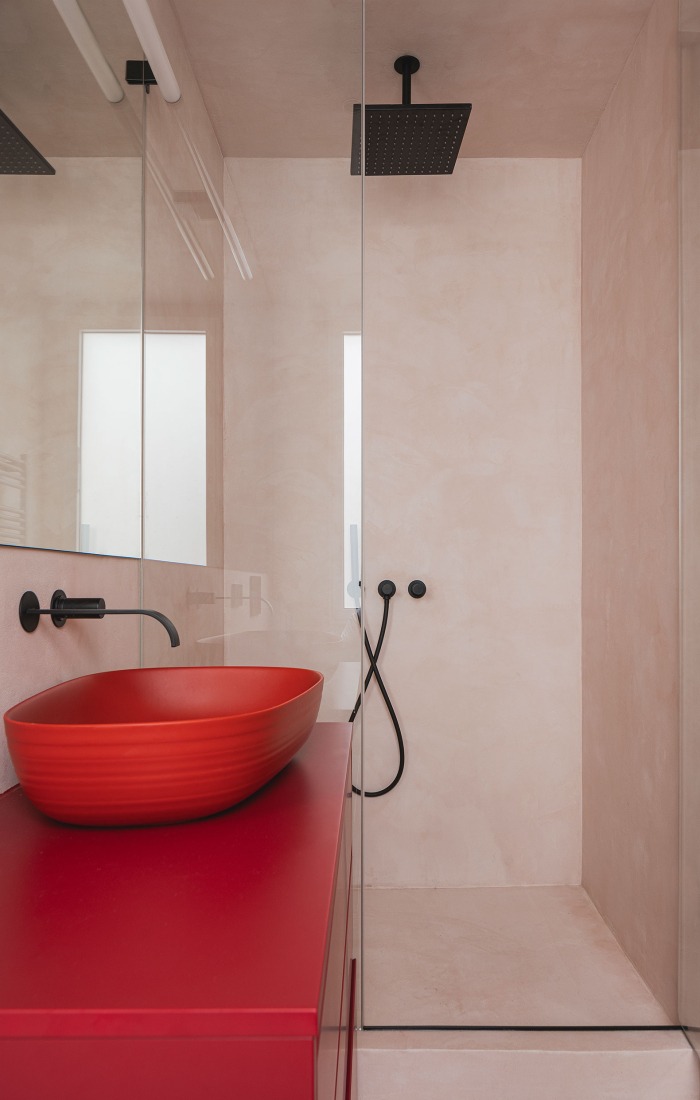 Comprehensive renovation of a house in Chamberí by Pulso Arquitectos. Photograph by David Zarzoso.