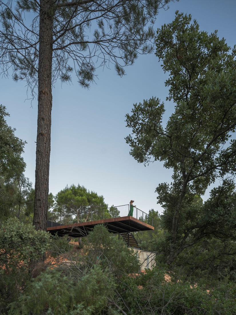 Pier House by Ignacio Borrego. Photograph by Imagen Subliminal.