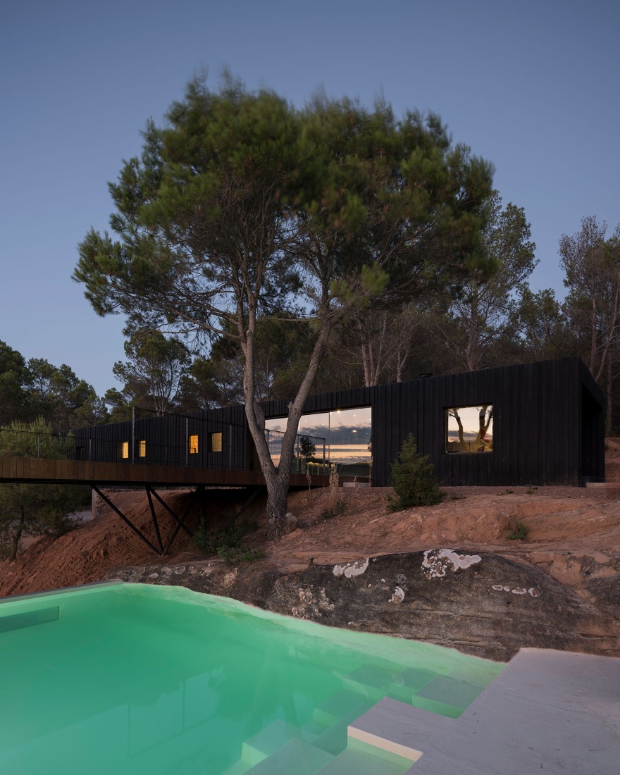 Pier House by Ignacio Borrego. Photograph by Imagen Subliminal.