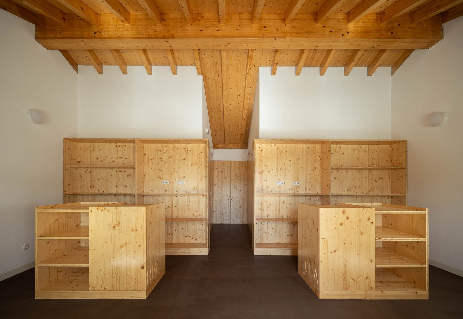 Olaria Municipal por ARDE Arquitetura + Design. Fotografía por Ivo Tavares Studio.