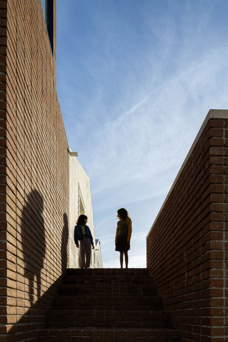 Olaria Municipal por ARDE Arquitetura + Design. Fotografía por Ivo Tavares Studio.