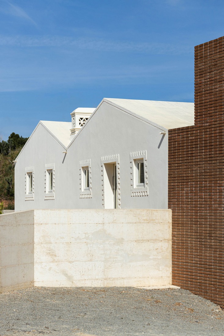 Olaria Municipal por ARDE Arquitetura + Design. Fotografía por Ivo Tavares Studio.