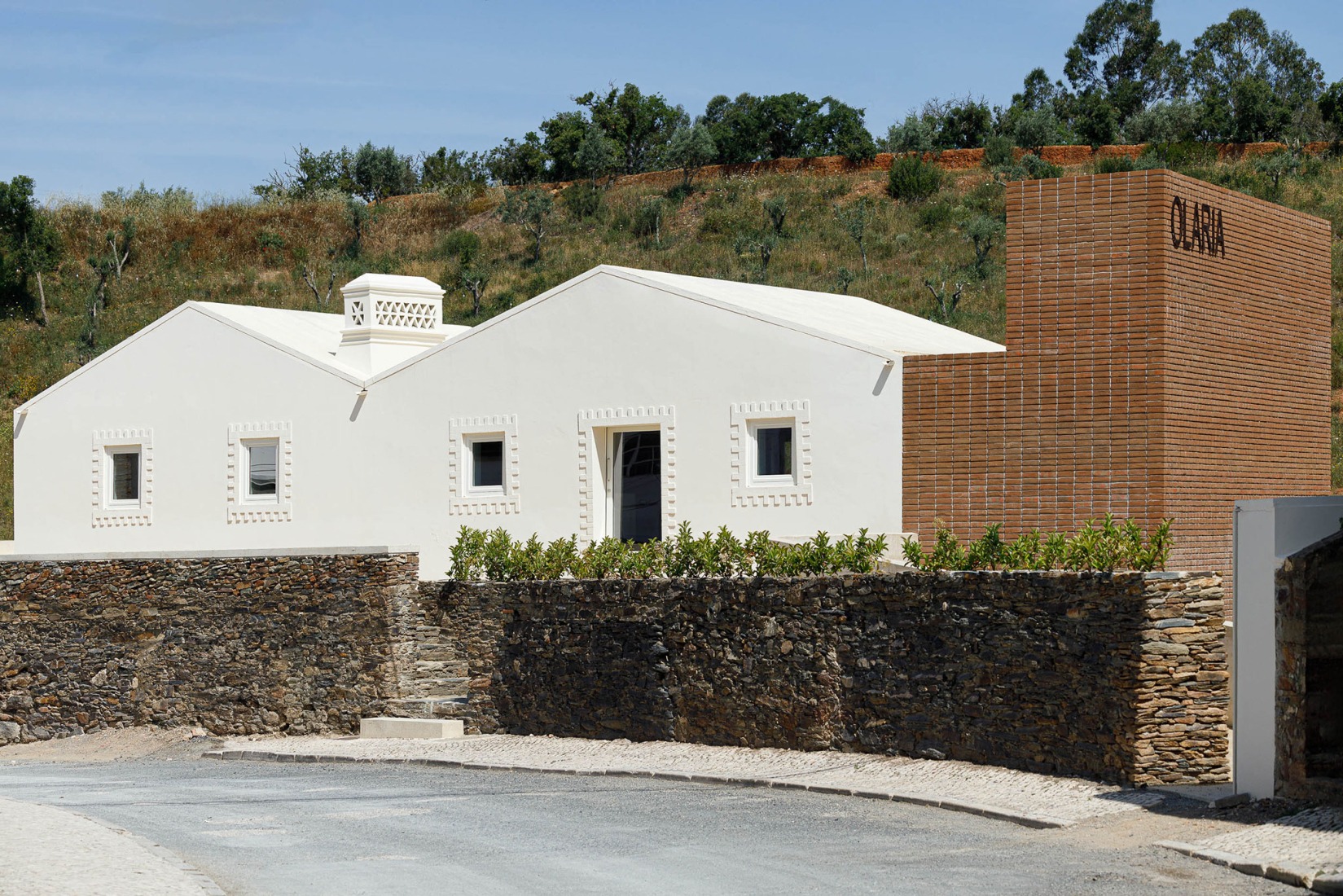 Olaria Municipal por ARDE Arquitetura + Design. Fotografía por Ivo Tavares Studio.