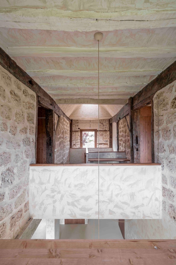 Casona en Nestares por Atelier Atlántico. Fotografía por Luis Asín.