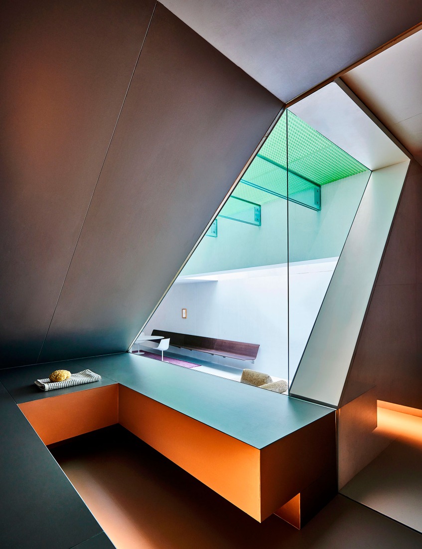 Casa austriaca por OMA. Fotografía por Laurian Ghinitoui.