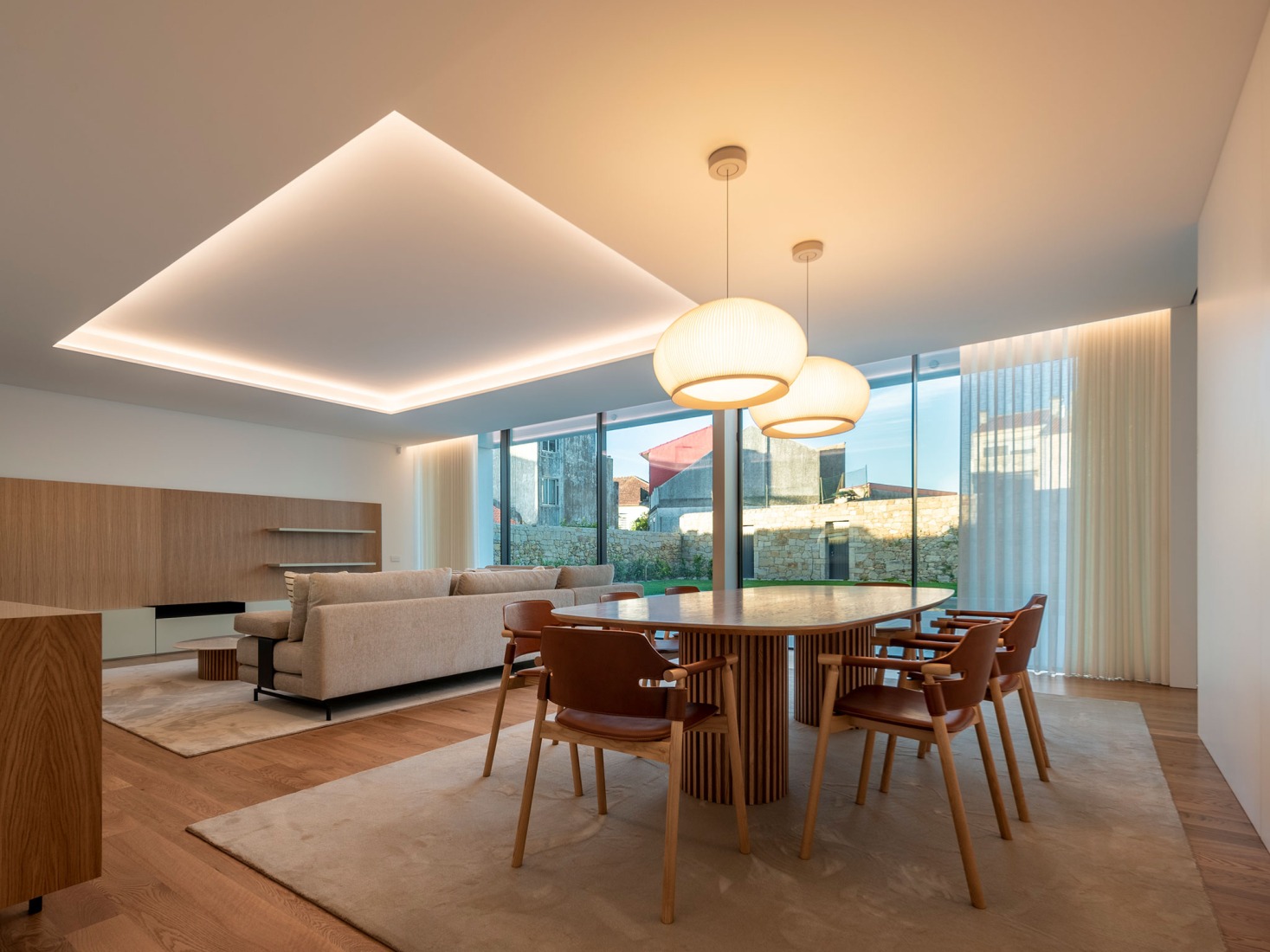 Vivienda colectiva en Vila do Conde por Raulino Silva Arquitecto. Fotografía por Héctor Santos-Díez.