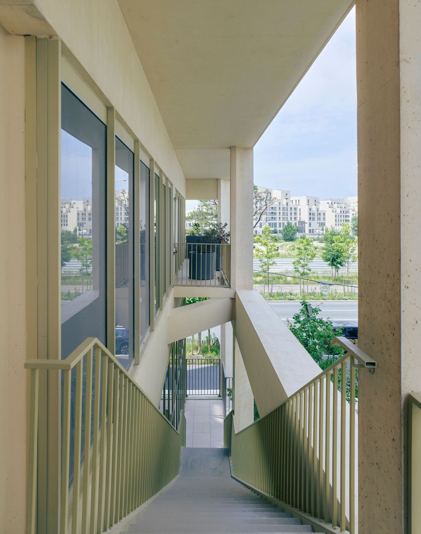 Facette Bordeaux por Studioninedots. Fotografía por Fabrice Fouillet