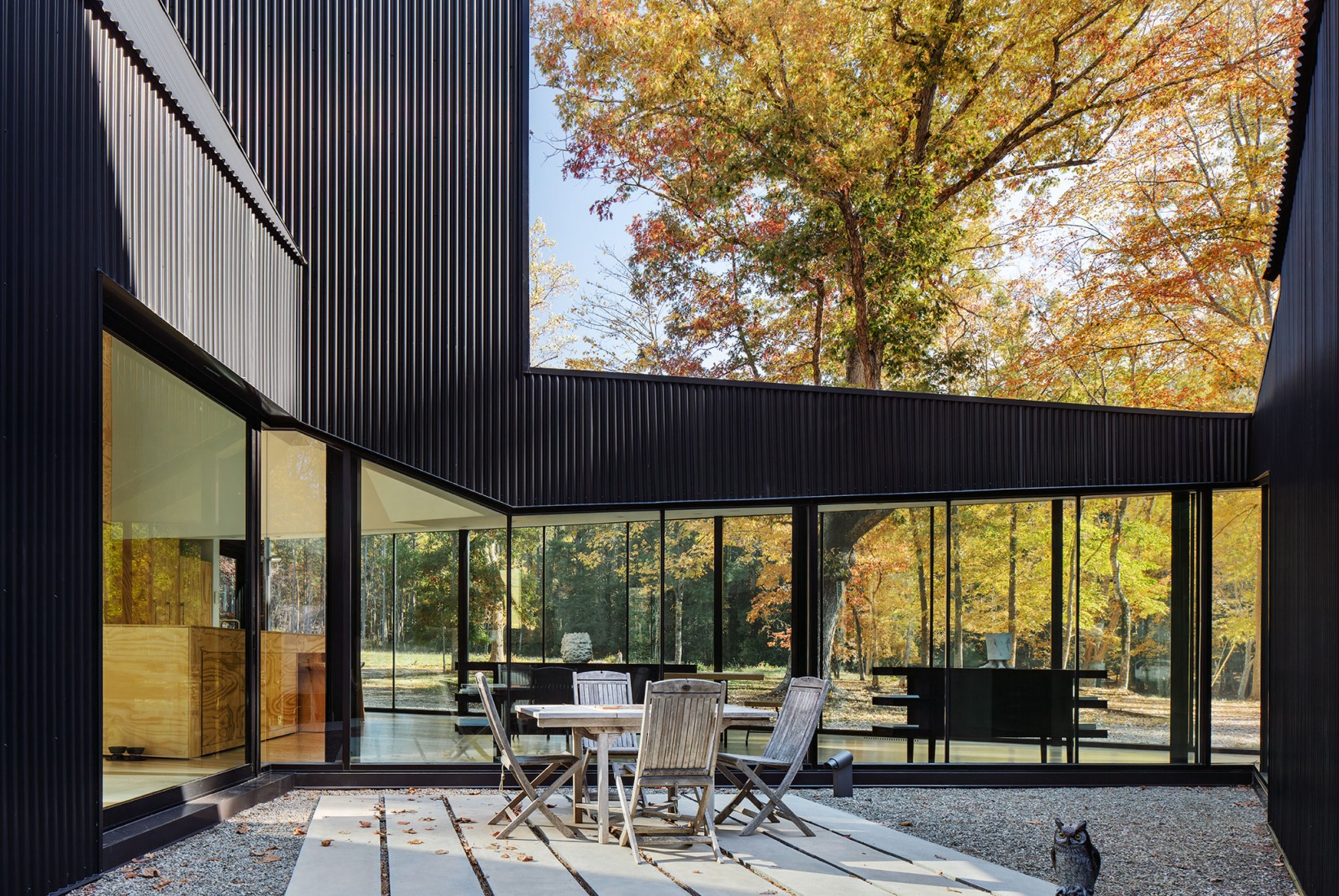 Steeplechase House by Brooks + Scarpa. Photograph by Mark Herboth.