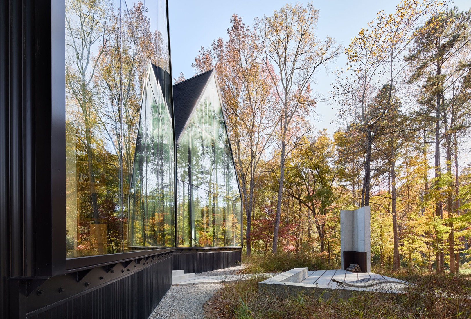Steeplechase House by Brooks + Scarpa. Photograph by Mark Herboth.