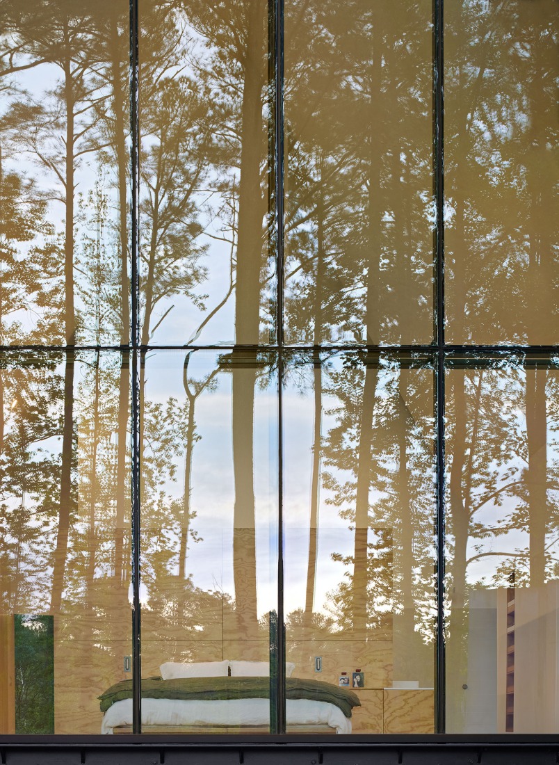 Steeplechase House by Brooks + Scarpa. Photograph by Mark Herboth.