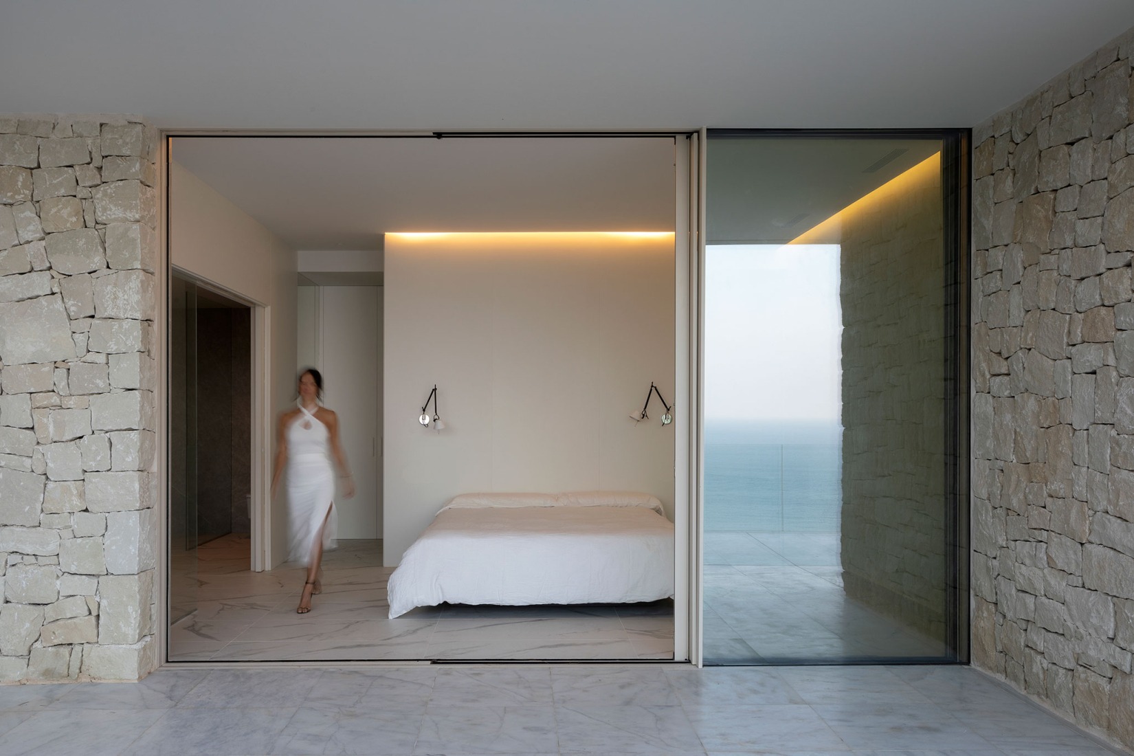Housing CTZ2 by Pepe Giner Arquitectos. Photograph by Diego Opazo.