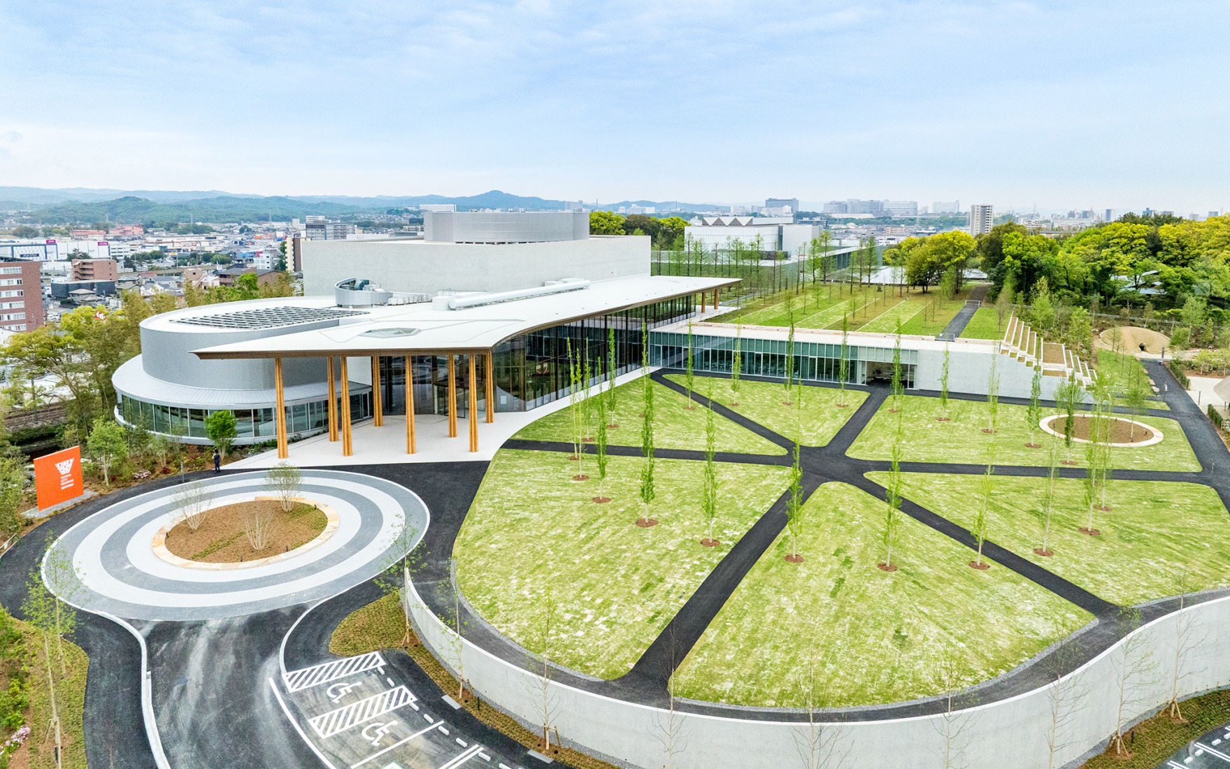 Toyota City Museum by Shigeru Ban. Photograph by Hiroyuki Hirai.