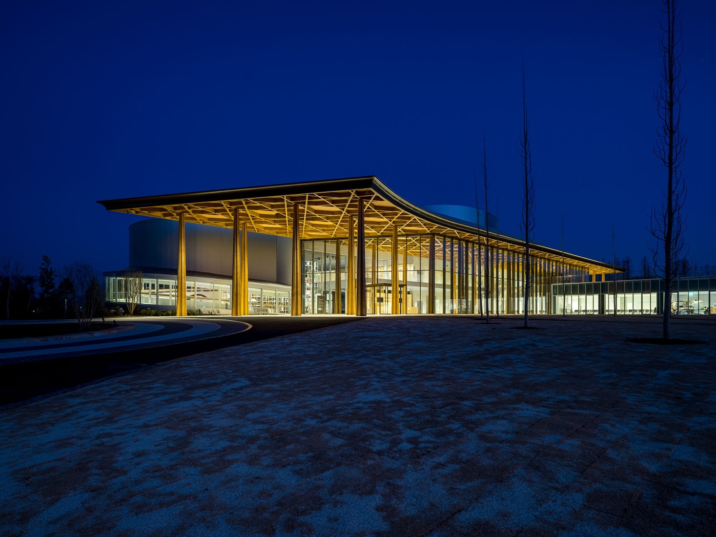 Toyota City Museum by Shigeru Ban. Photograph by Hiroyuki Hirai.