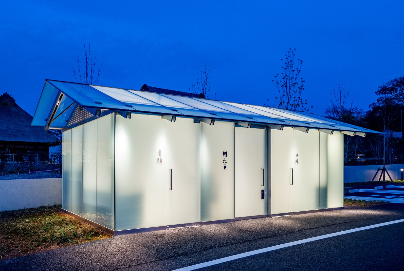 Toyota City Museum by Shigeru Ban. Photograph by Hiroyuki Hirai.