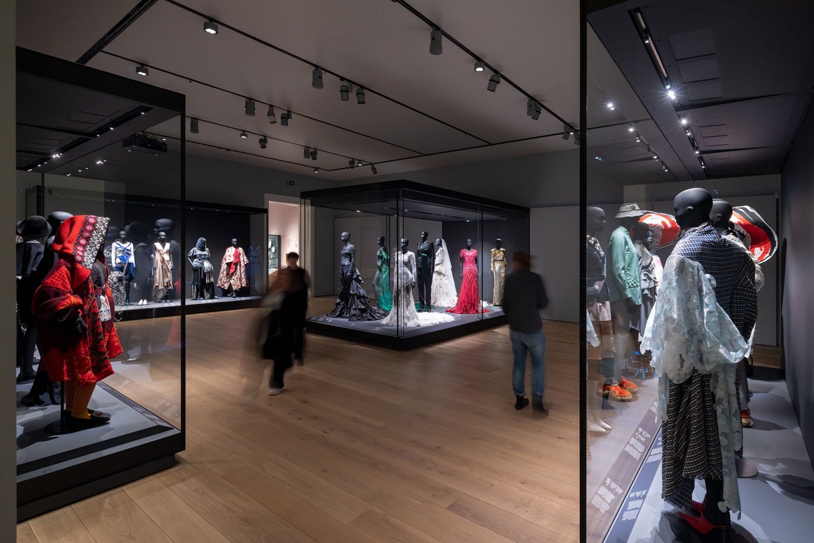 Museo nacional de arte, arquitectura y diseño de Noruega por Kleihues + Schuwerk Architects. Fotografía por Iwan Baan.