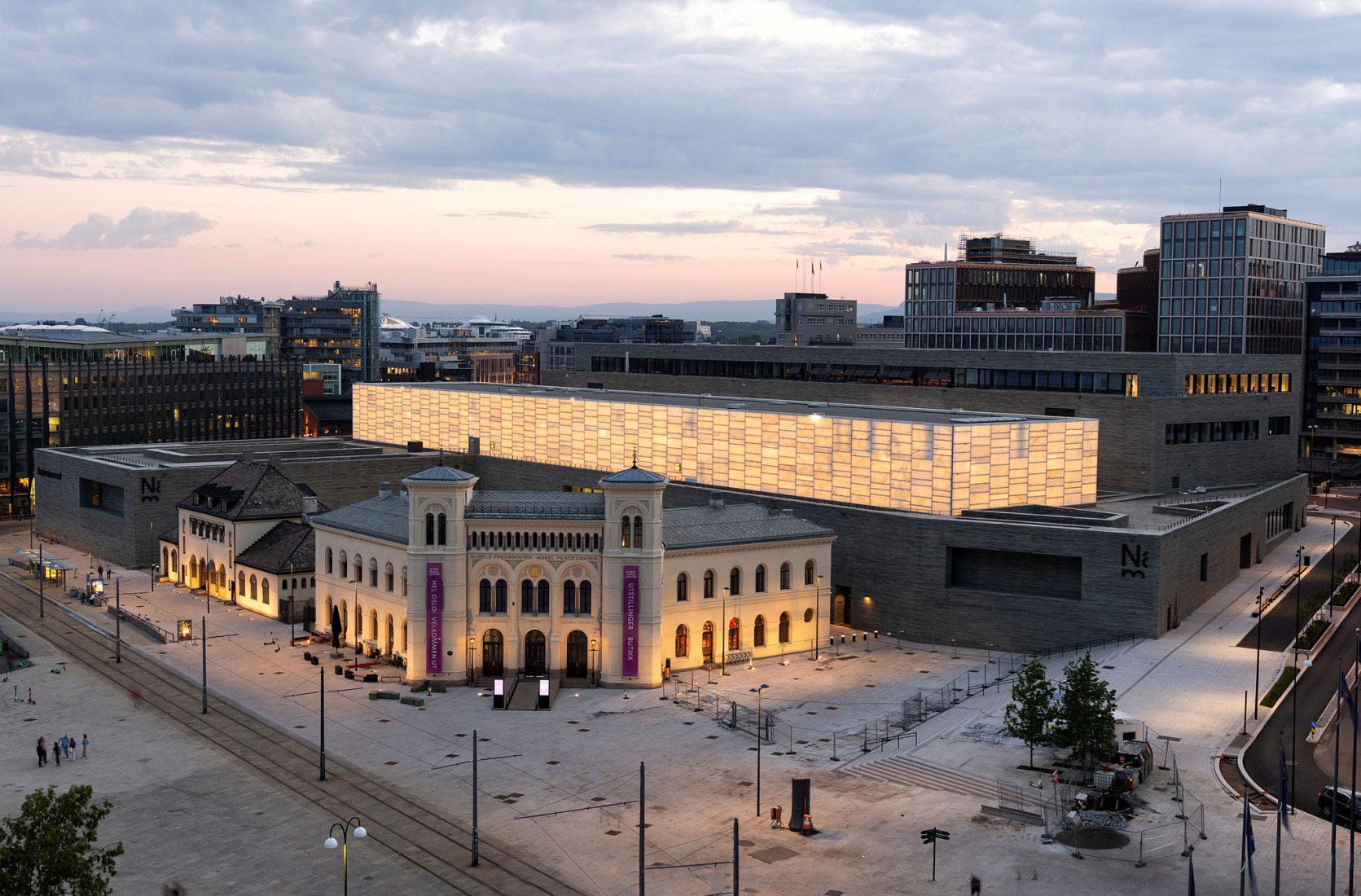 Museo nacional de arte, arquitectura y diseño de Noruega por Kleihues + Schuwerk Architects. Fotografía por Borre Hostland.