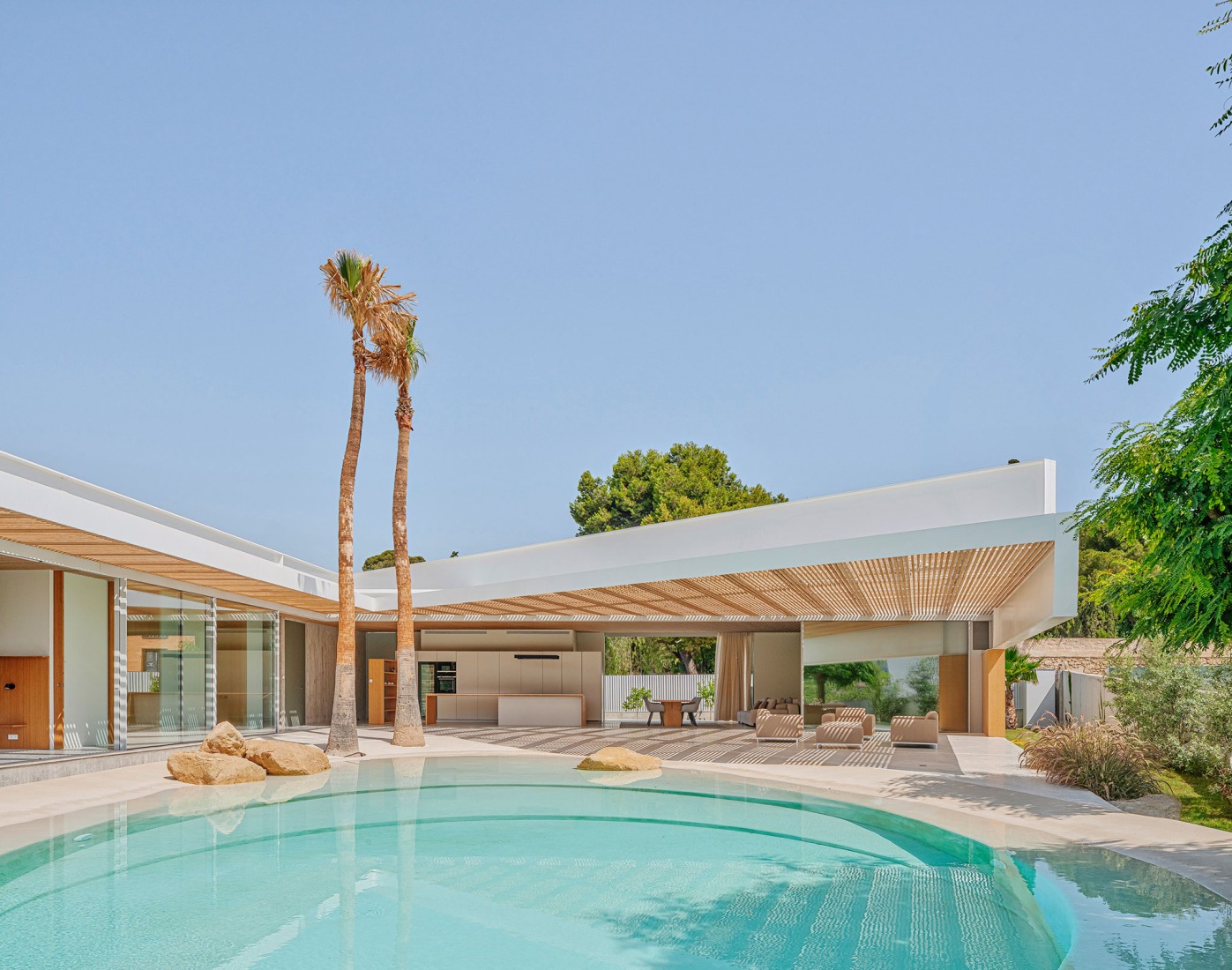 Aliforniana House by Subarquitectura. Photograph by  Fran Álvarez.