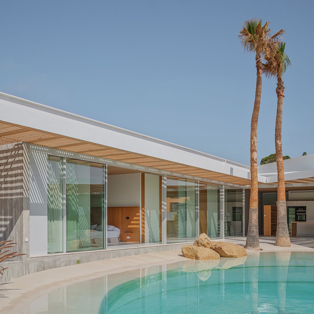 Aliforniana House by Subarquitectura. Photograph by  Fran Álvarez.