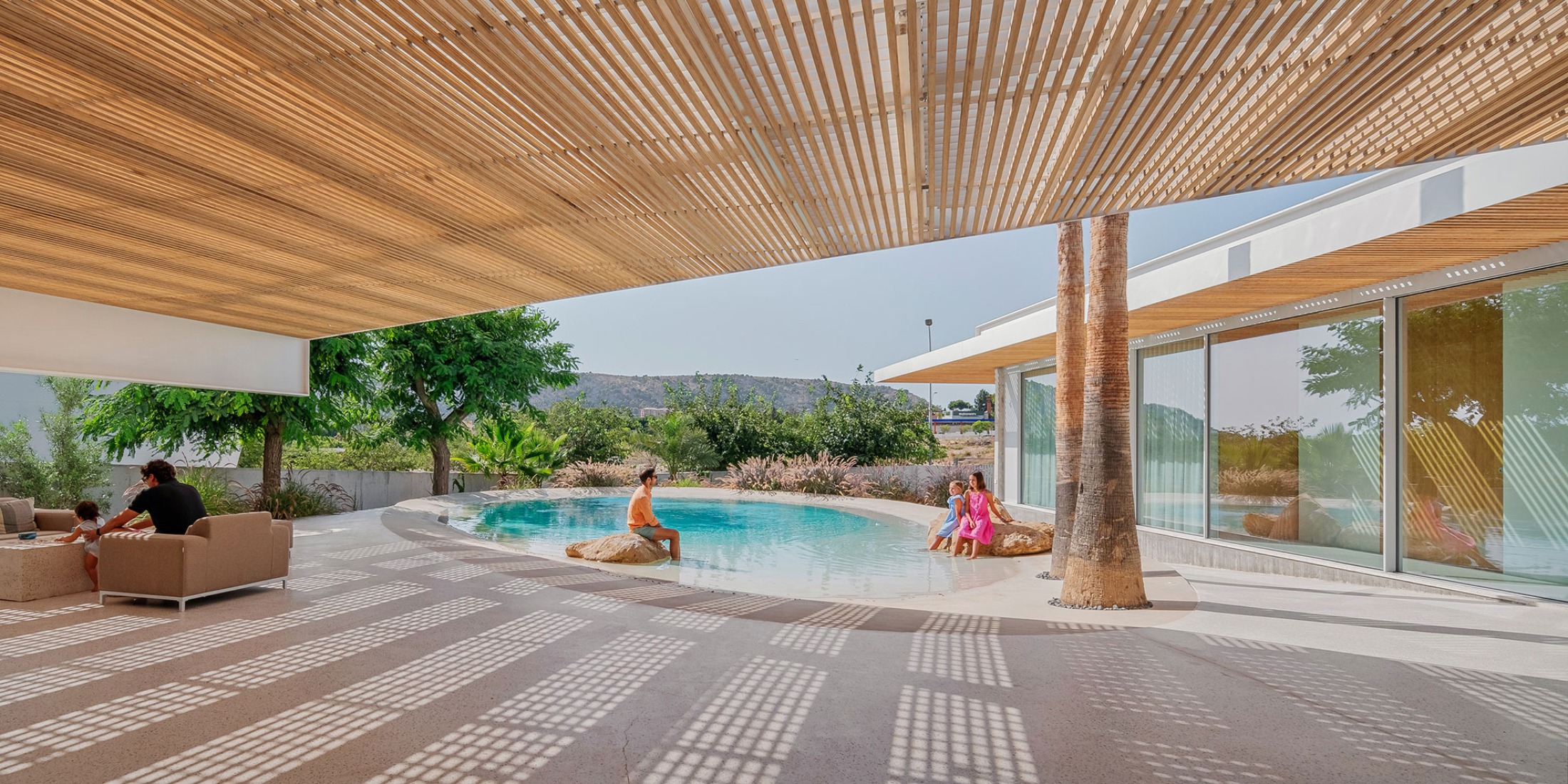 Aliforniana House by Subarquitectura. Photograph by  Fran Álvarez.
