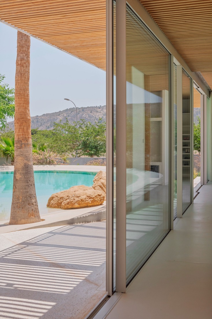 Aliforniana House by Subarquitectura. Photograph by  Fran Álvarez.