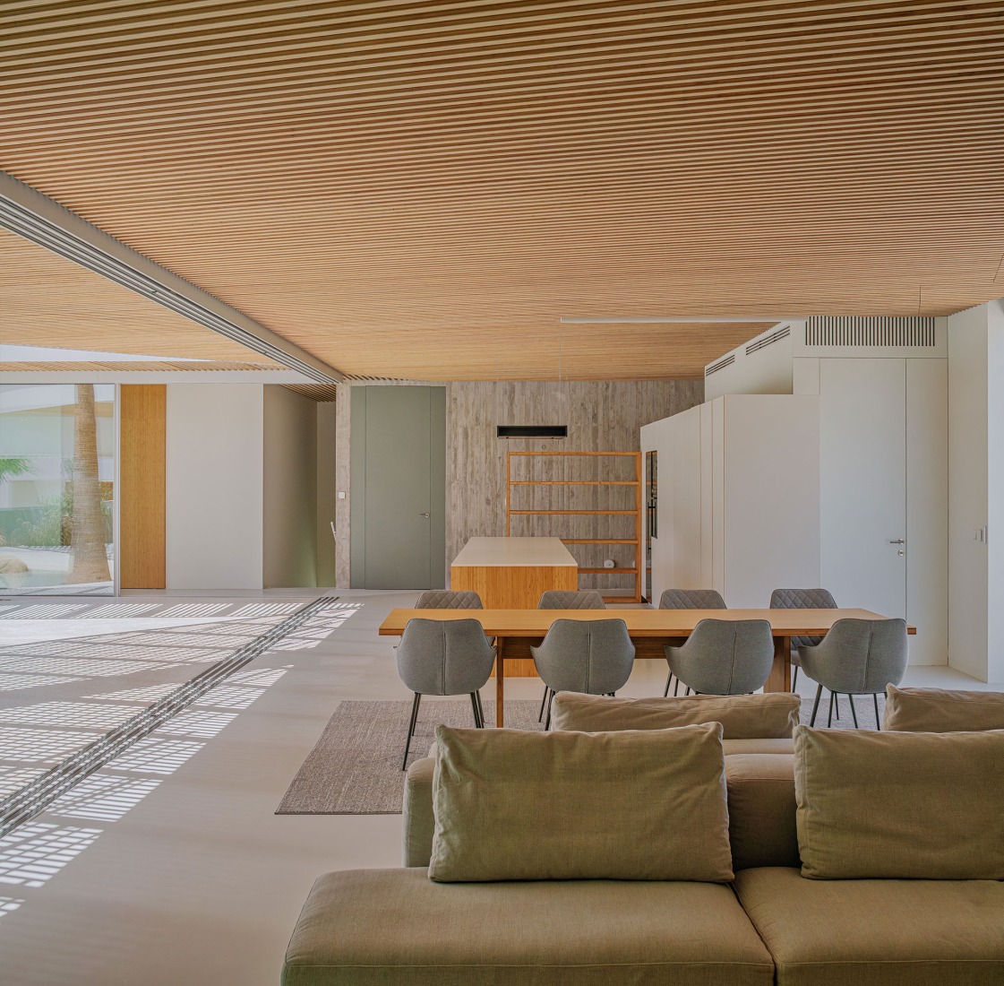 Aliforniana House by Subarquitectura. Photograph by  Fran Álvarez.