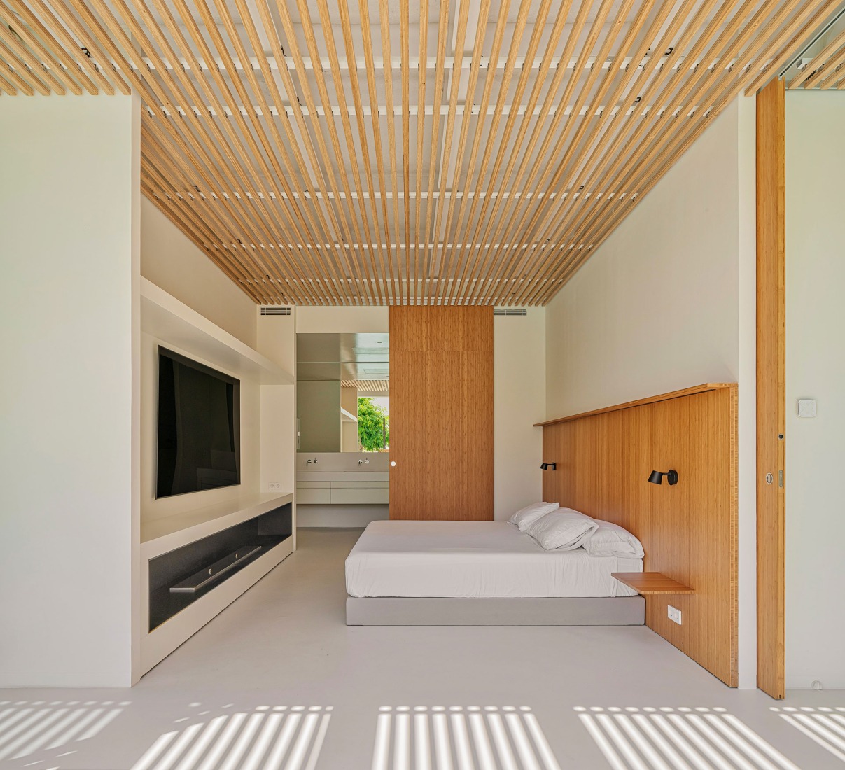 Aliforniana House by Subarquitectura. Photograph by  Fran Álvarez.
