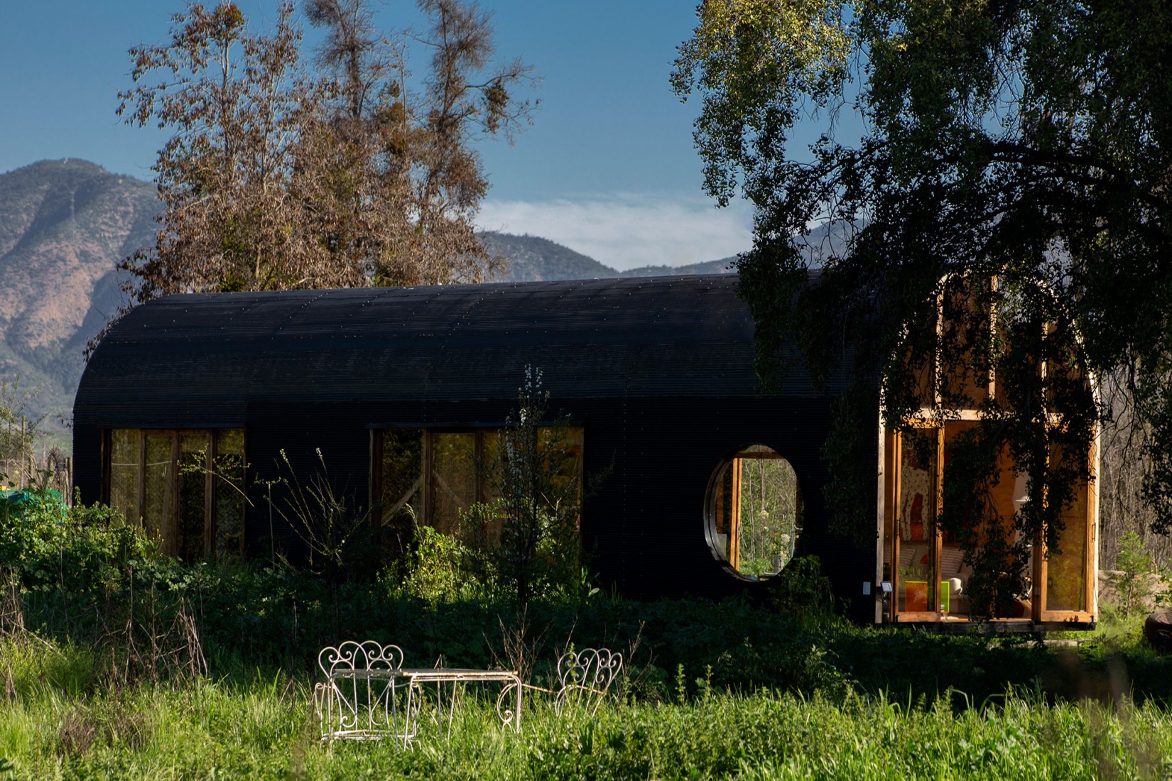 Catalejo by Tololo Ugarte. Photograph by Mauricio Duarte Arratia.