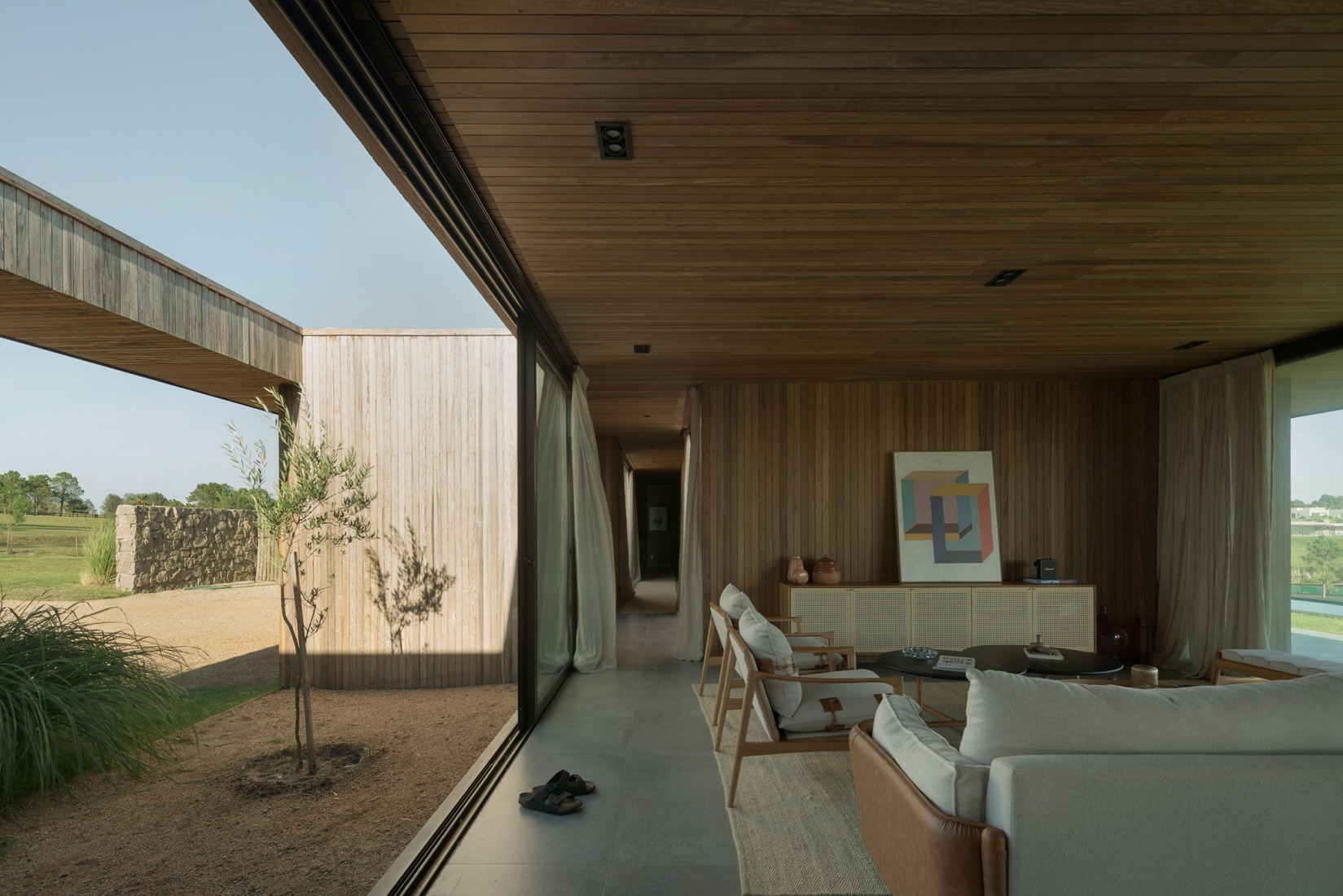 Casa PM por VDV Arquitectura. Fotografía por Federico Cairoli.