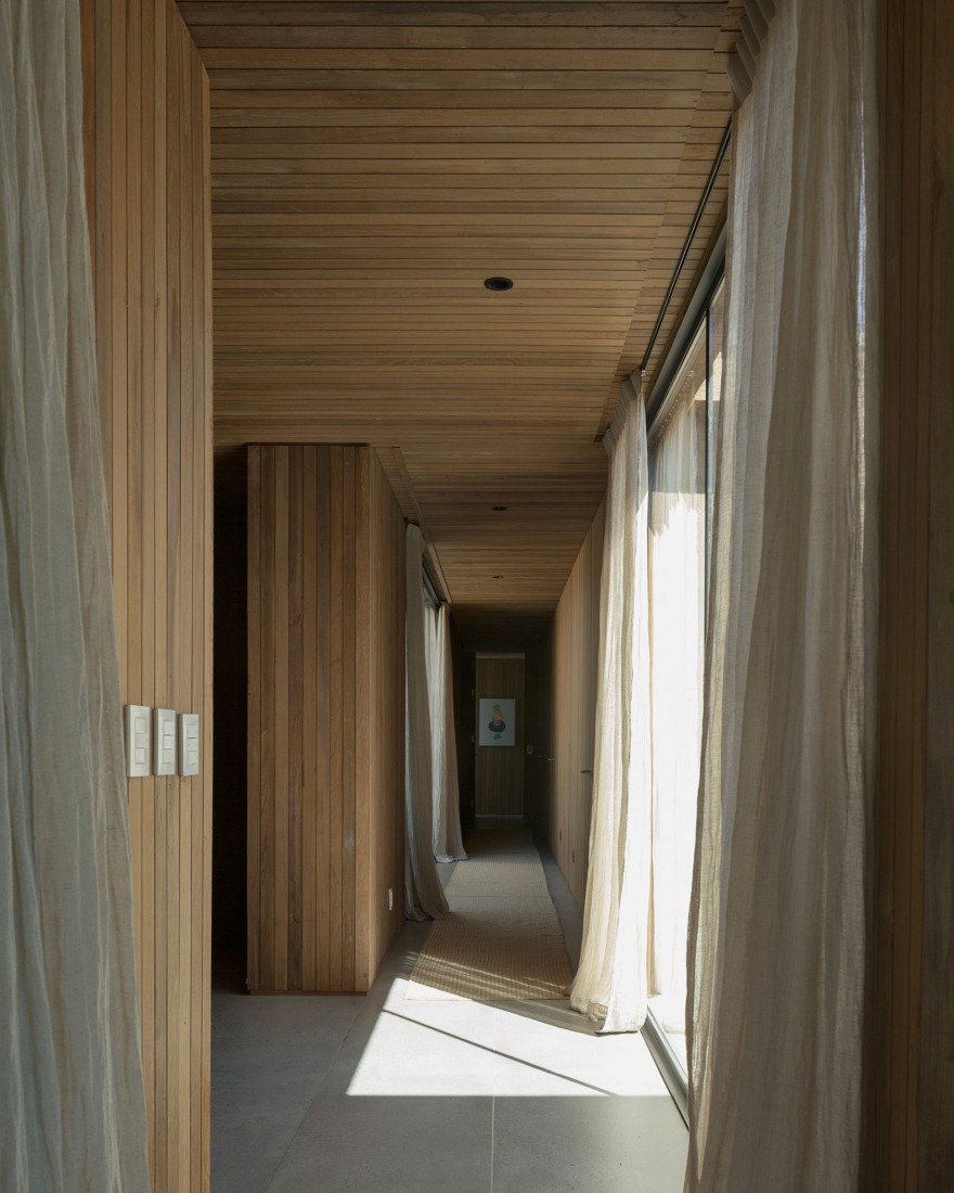Casa PM por VDV Arquitectura. Fotografía por Federico Cairoli.