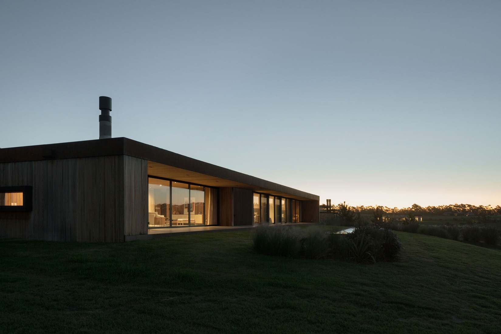 Casa PM por VDV Arquitectura. Fotografía por Federico Cairoli.