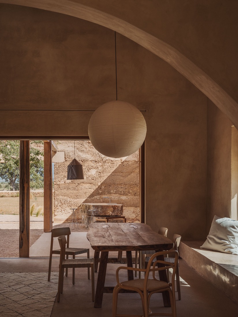 Ca Na Pau by Munarq Arquitectos. Photograph by Ricard Lopez.
