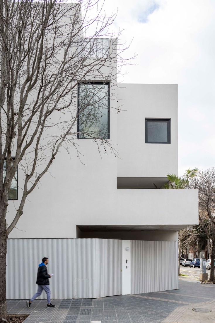 Manuela Pedraza House by OADD arquitectos. Photograph by Luis Barandiarán.