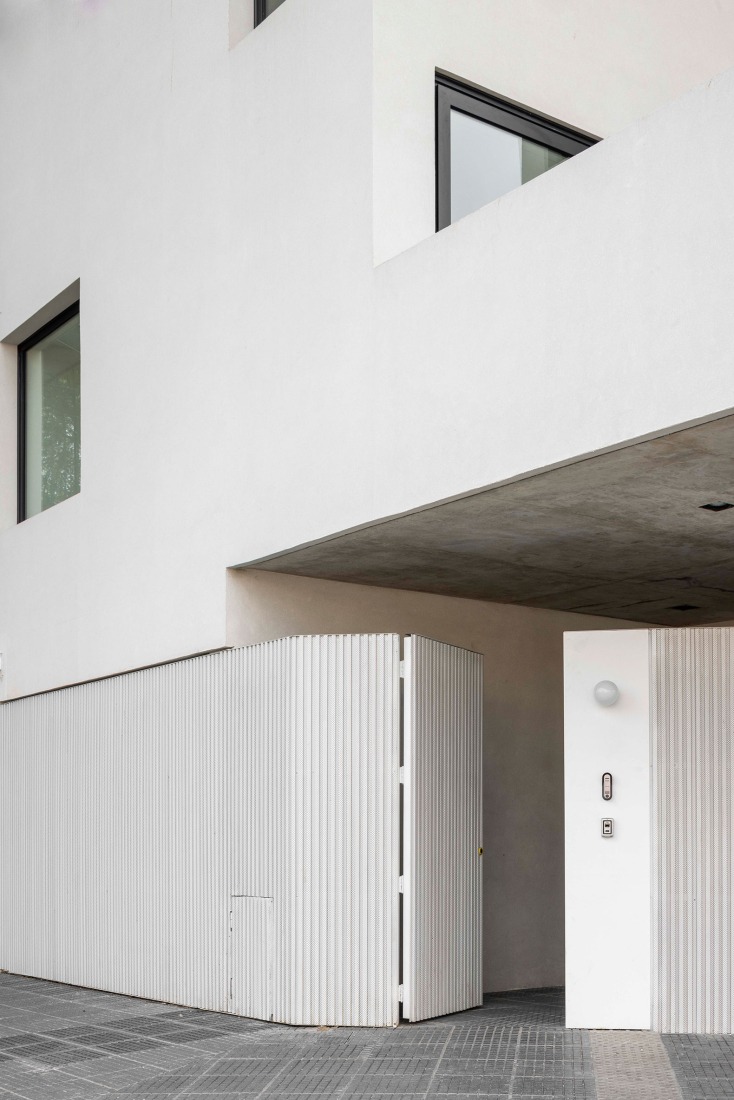 Manuela Pedraza House by OADD arquitectos. Photograph by Luis Barandiarán.
