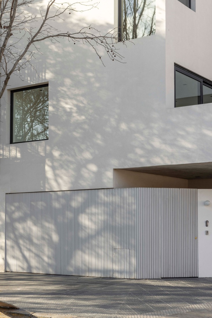 Manuela Pedraza House by OADD arquitectos. Photograph by Luis Barandiarán.