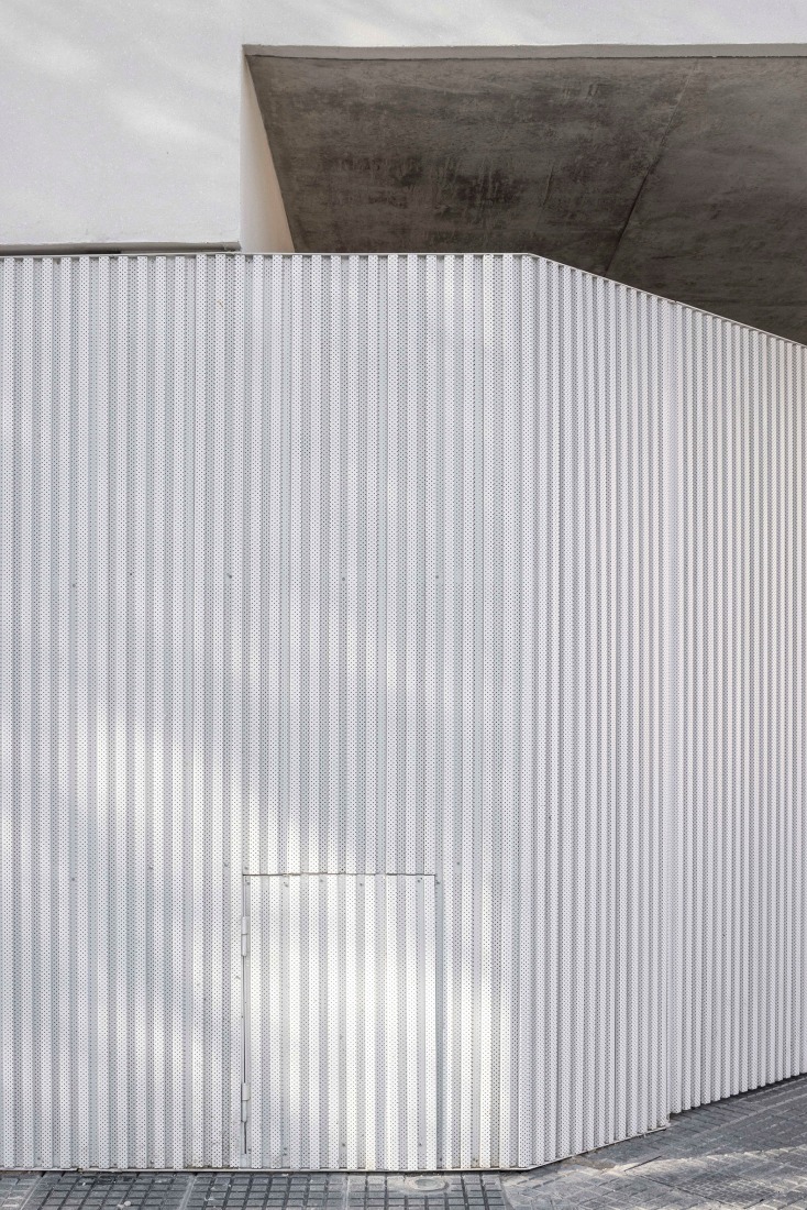 Manuela Pedraza House by OADD arquitectos. Photograph by Luis Barandiarán.