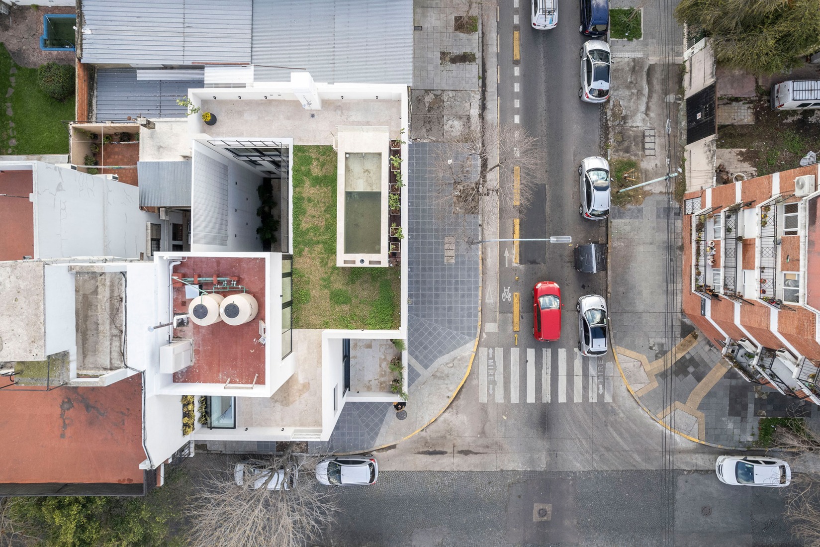 Manuela Pedraza House by OADD arquitectos. Photograph by Luis Barandiarán.