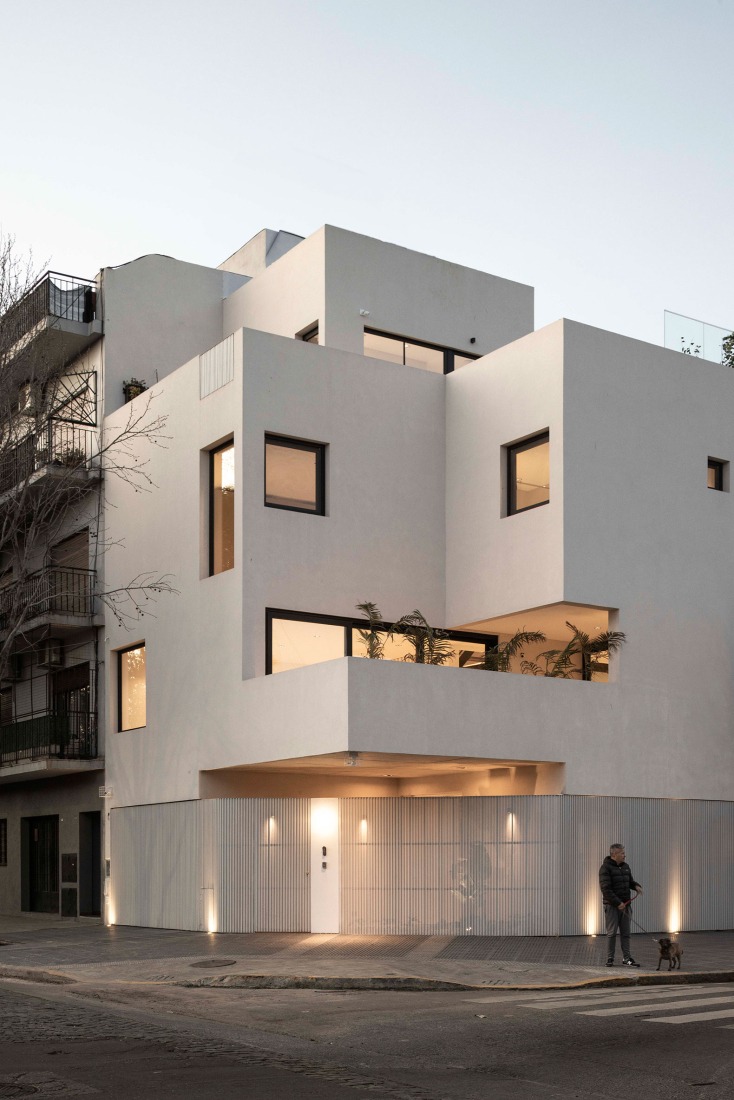 Manuela Pedraza House by OADD arquitectos. Photograph by Luis Barandiarán.