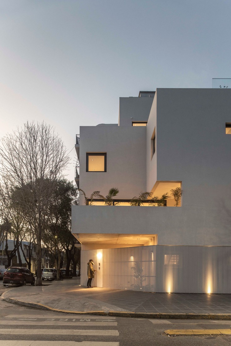 Manuela Pedraza House by OADD arquitectos. Photograph by Luis Barandiarán.