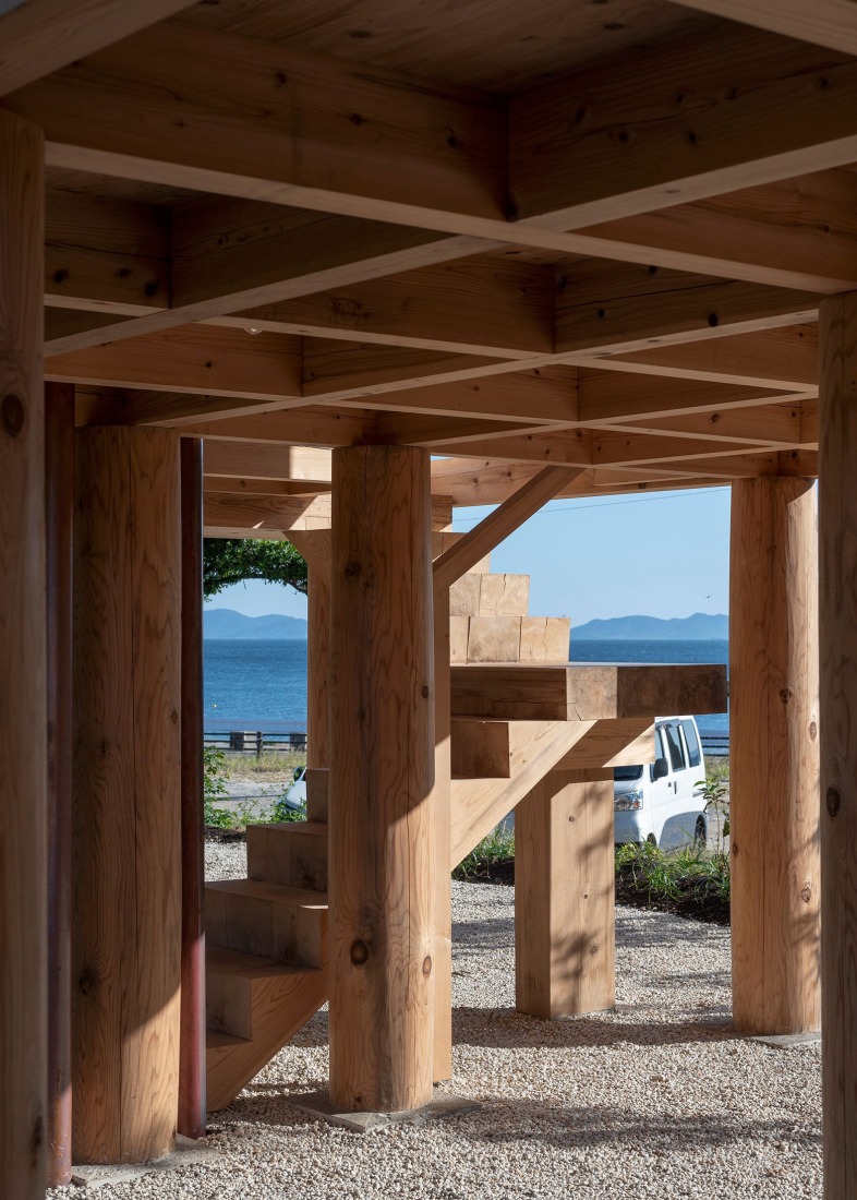 Casa de huéspedes Terabe por Tomoaki Uno Architects. Fotografía por Nathanael Bennett.
