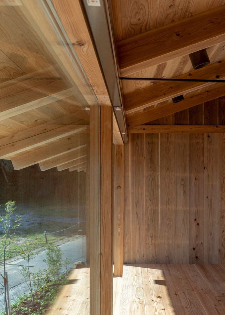 Casa de huéspedes Terabe por Tomoaki Uno Architects. Fotografía por Nathanael Bennett.