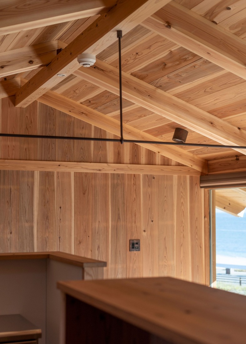 Casa de huéspedes Terabe por Tomoaki Uno Architects. Fotografía por Nathanael Bennett.