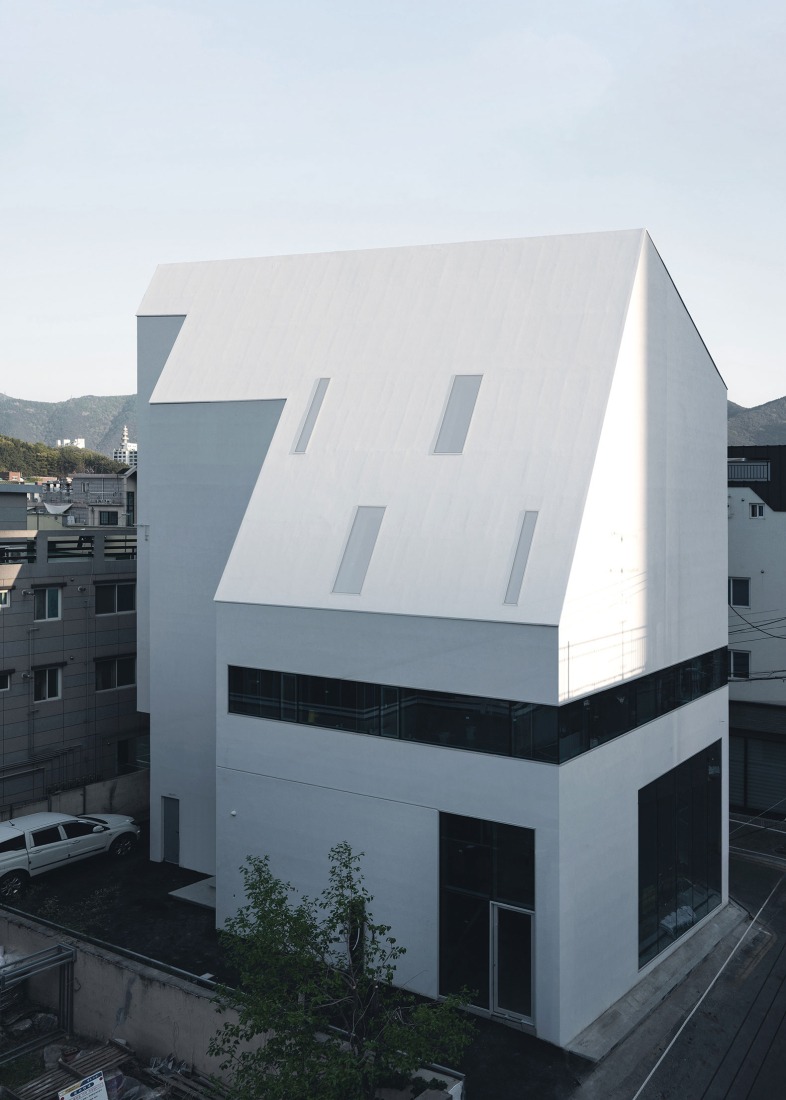 Jisan-dong 989-6 by 09A. Photograph by 50BELL.